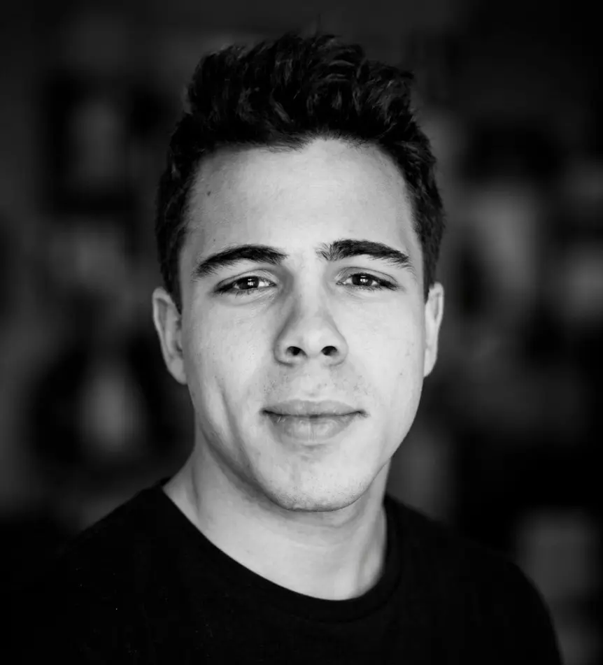 Headshot of Teo Carnat